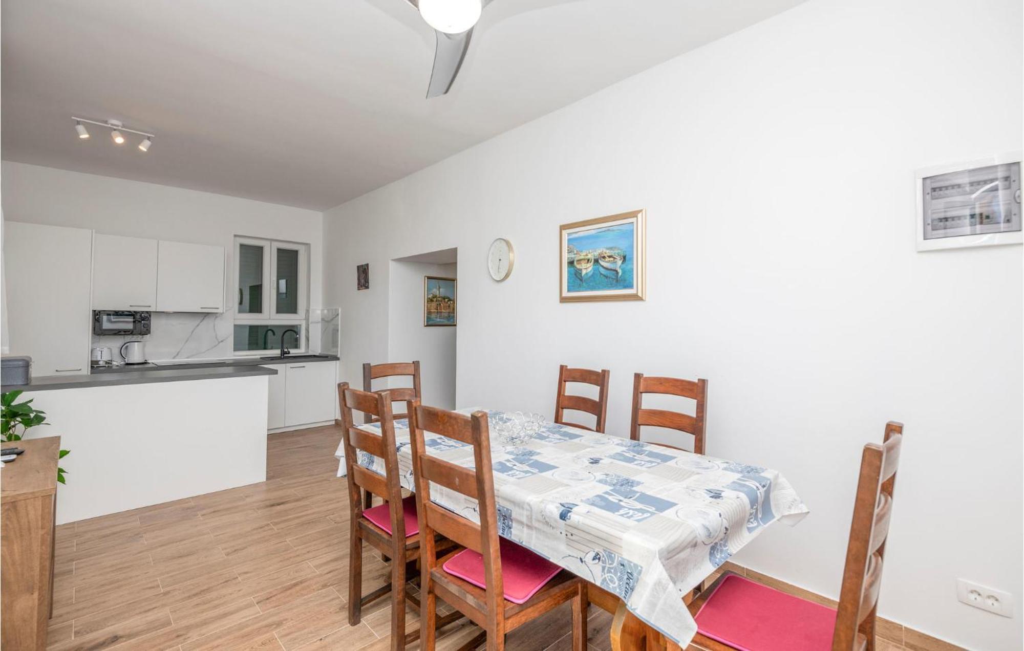 Nice Apartment In Podaca With Wi-Fi Exterior foto